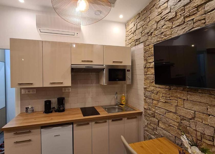Corsica Ajaccio kitchen