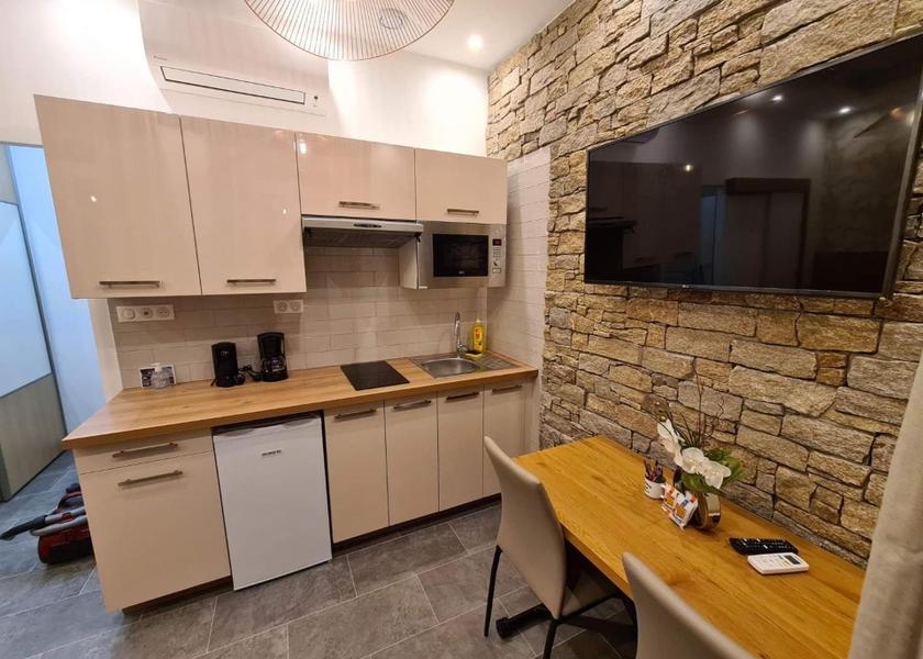 Corsica Ajaccio kitchen