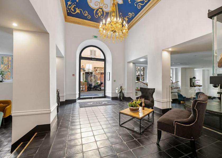 Corsica Ajaccio lobby