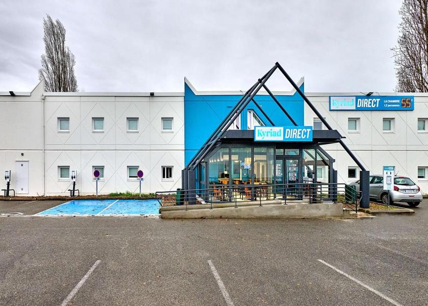 Auvergne-Rhone-Alpes Moulins exterior view