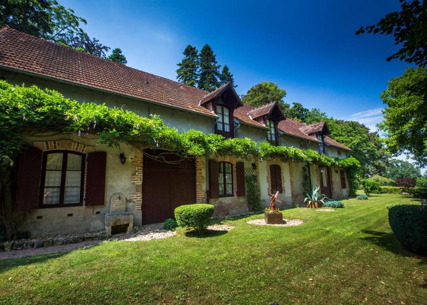 Auvergne-Rhone-Alpes Moulins view