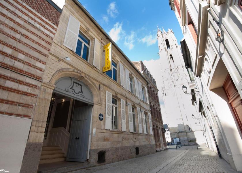 Hauts-de-France Amiens entrance