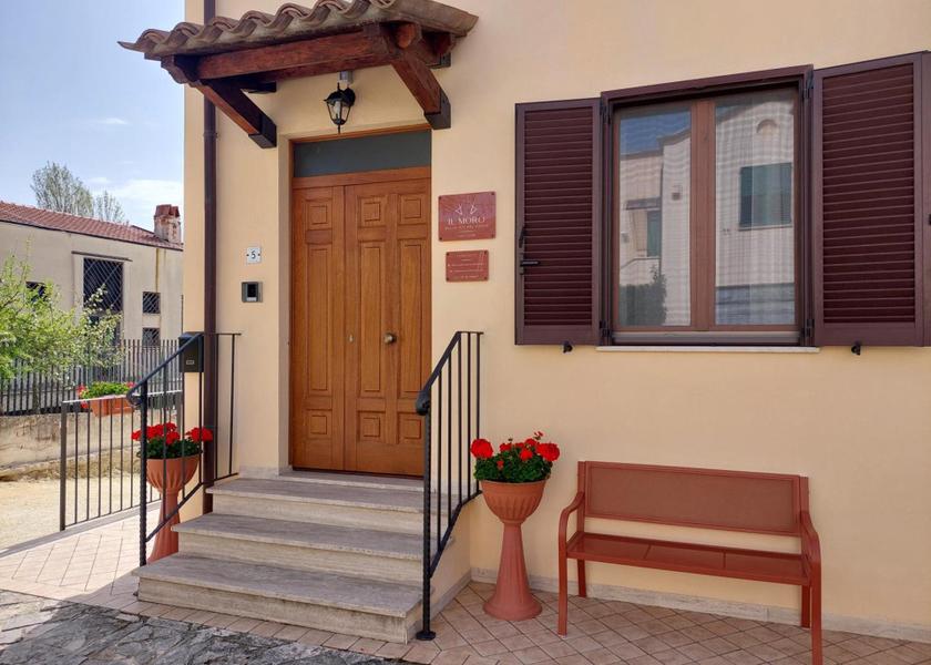 Umbria Sellano exterior view