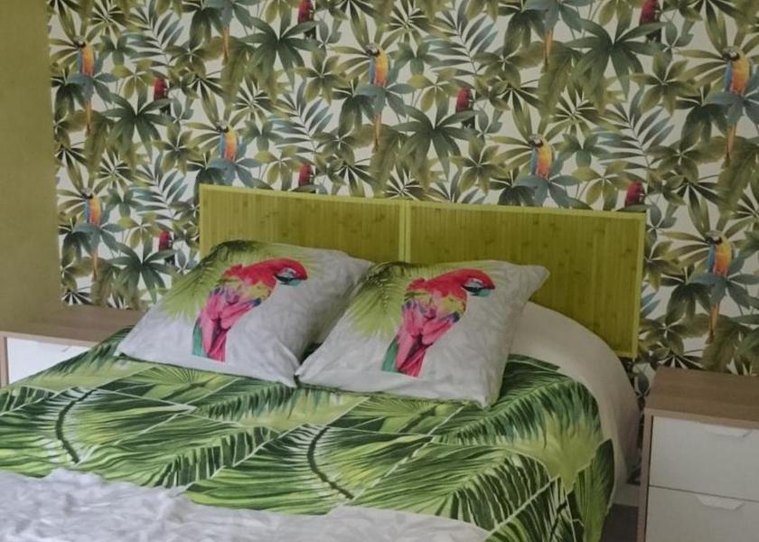 Nouvelle-Aquitaine Cambes bed