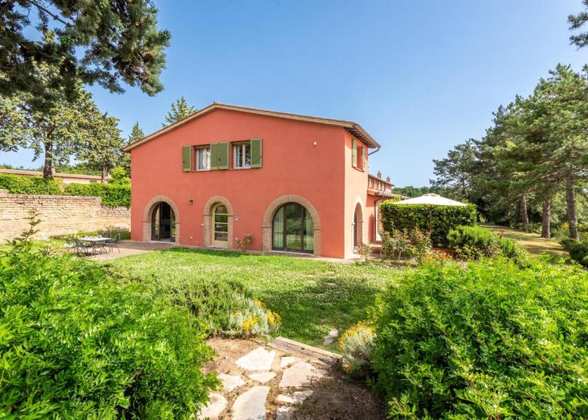 Tuscany Trequanda Hotel Exterior