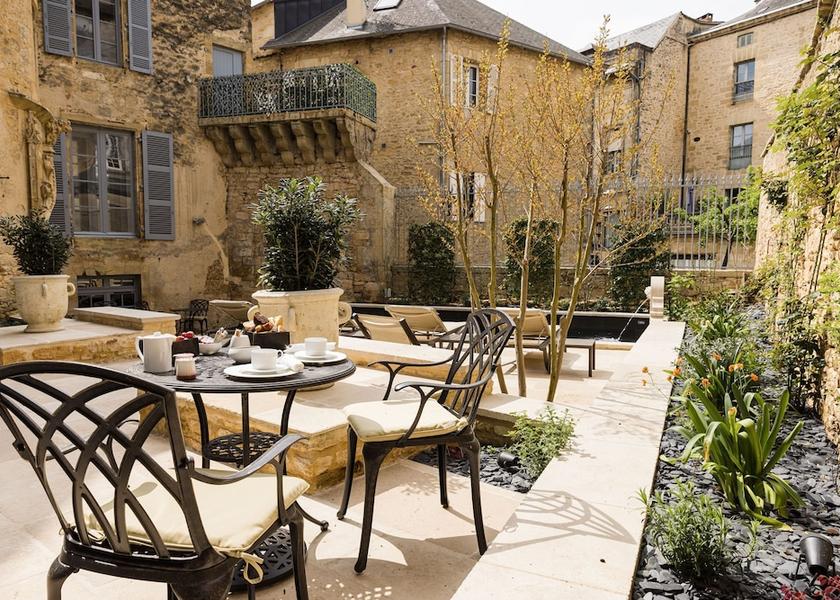 Nouvelle-Aquitaine Sarlat-la-Canéda Terrace/patio