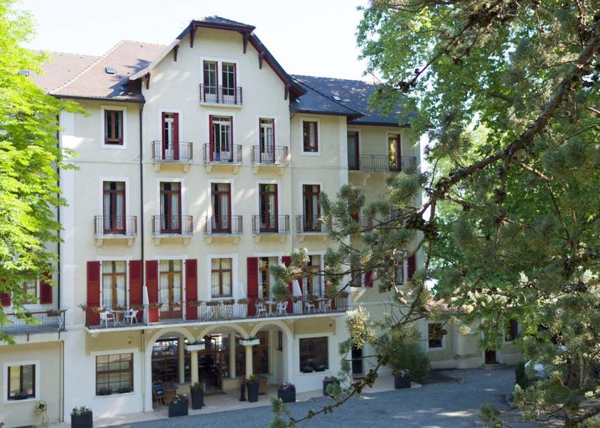 Auvergne-Rhône-Alpes Publier exterior view