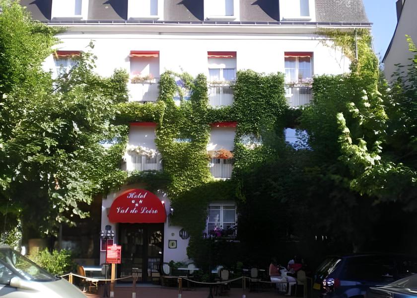 Centre - Loire Valley Azay-le-Rideau exterior view