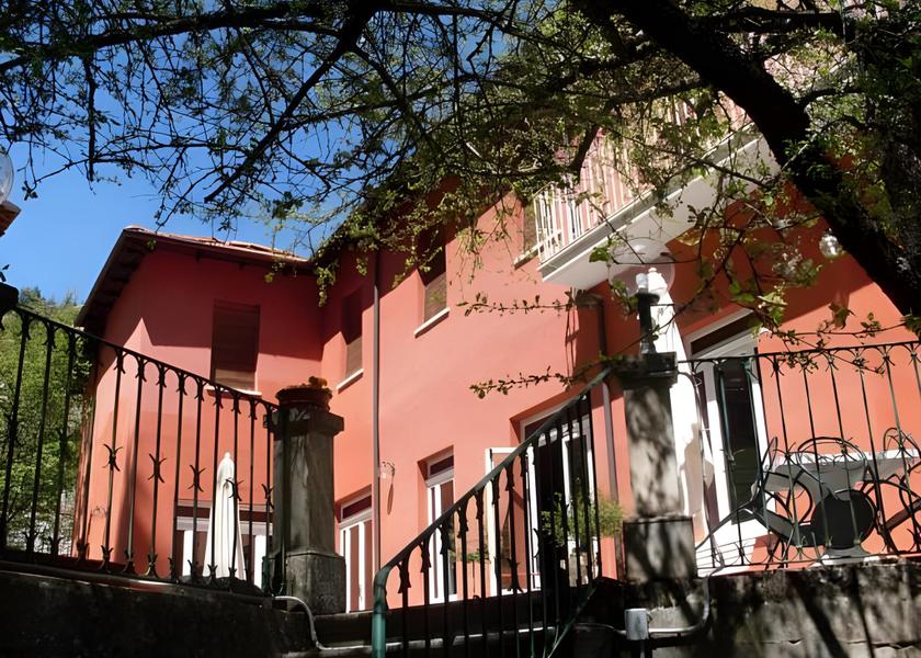 Abruzzo Scanno Hotel Exterior