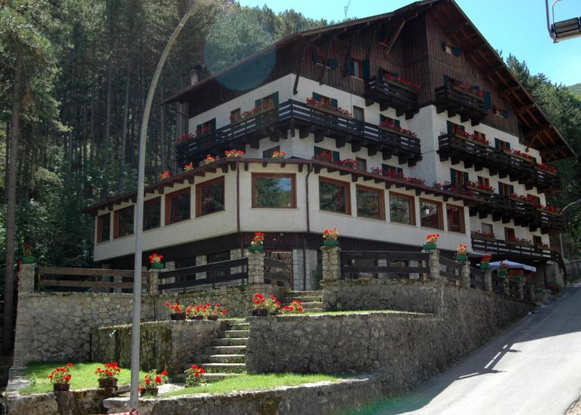 Abruzzo Scanno exterior view