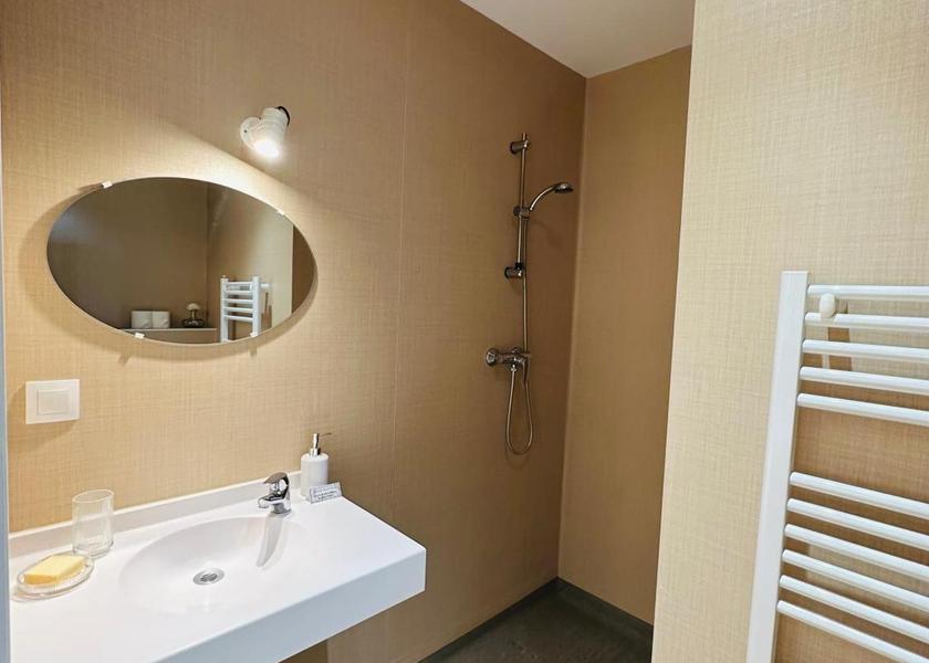 Centre - Loire Valley Loches Family Room with Garden View