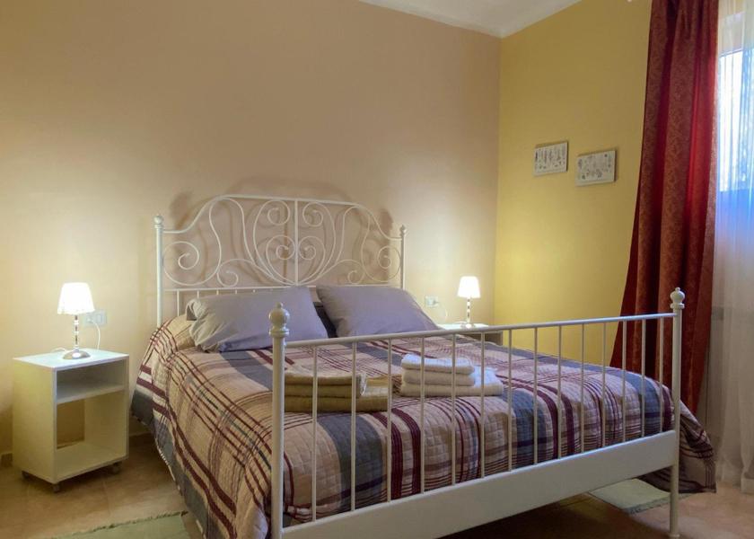 Liguria Beverino Double Room with Private Bathroom