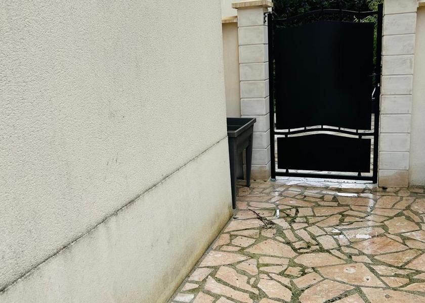 Île-de-France Bussy-Saint-Georges entrance