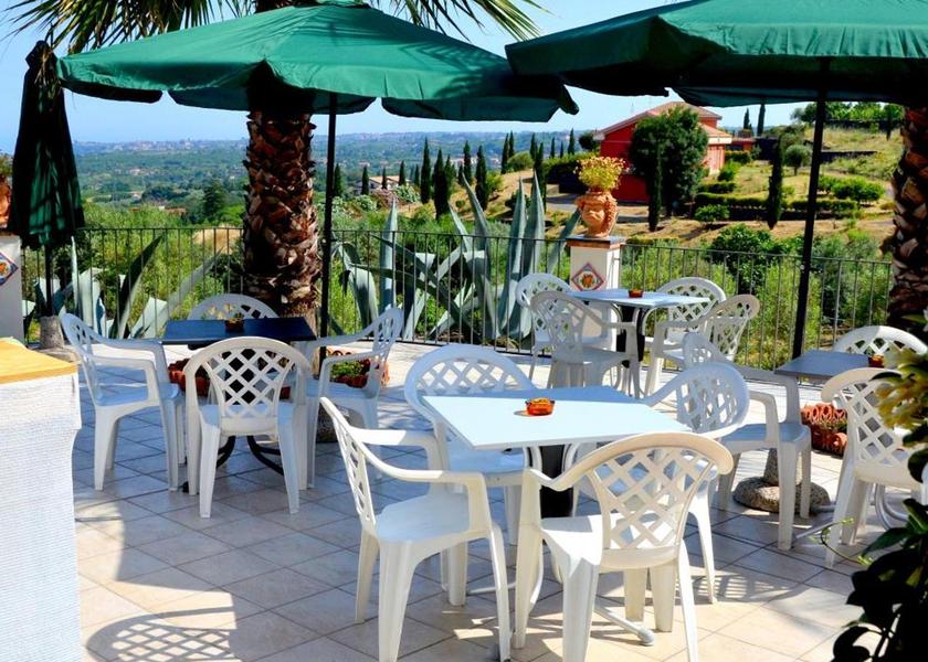 Sicily Santa Venerina balcony/terrace