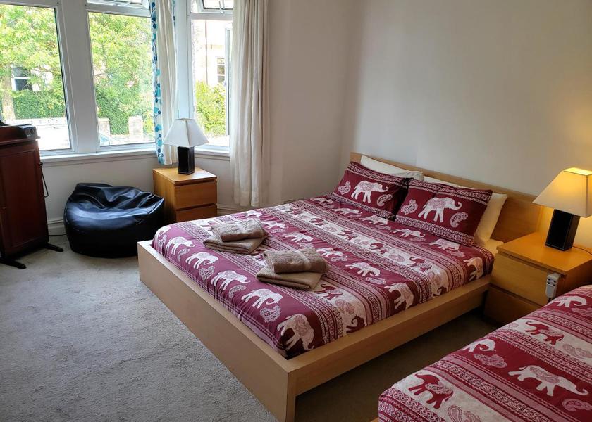 Wales Penarth Triple Room with Shared Bathroom
