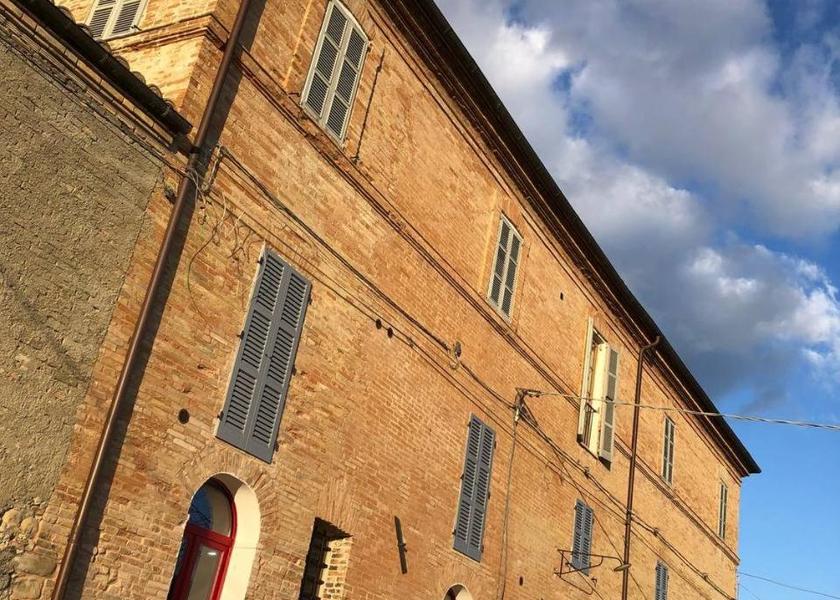 Marche Montalto delle Marche exterior view
