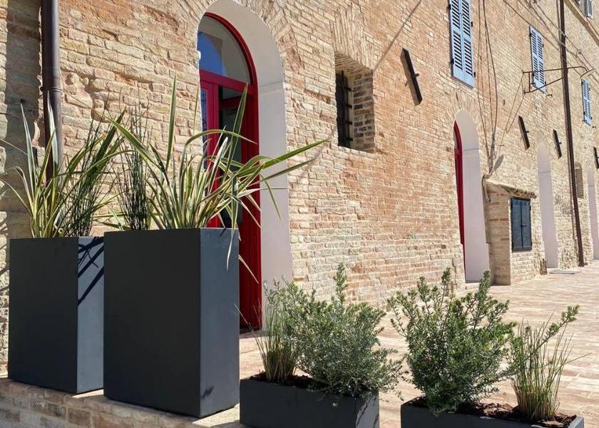 Marche Montalto delle Marche exterior view