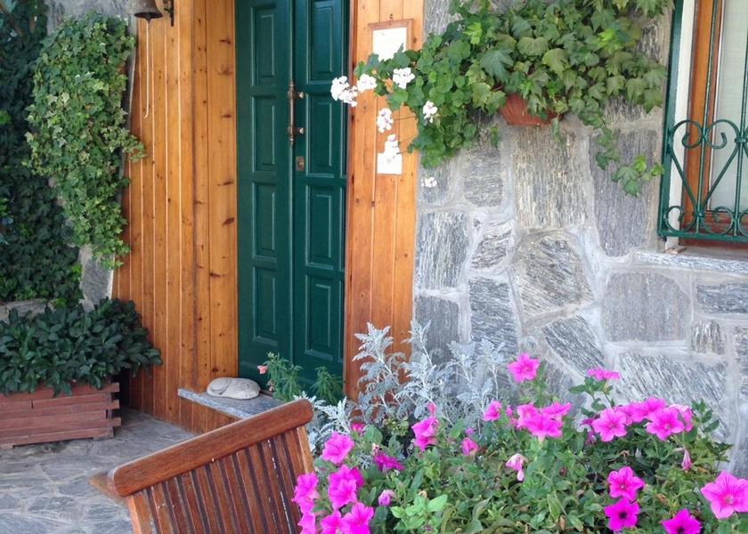 Piedmont Treiso entrance