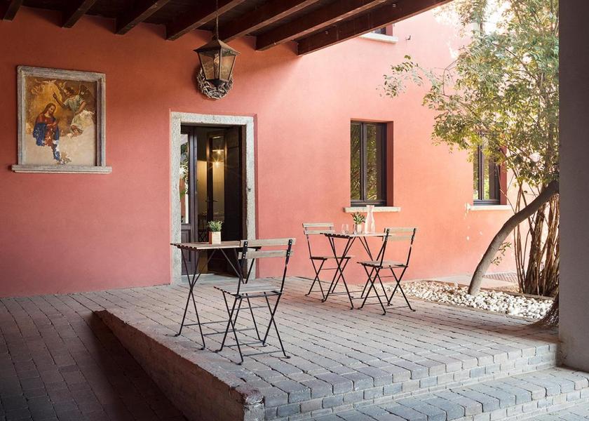 Lombardy Casarile facilities