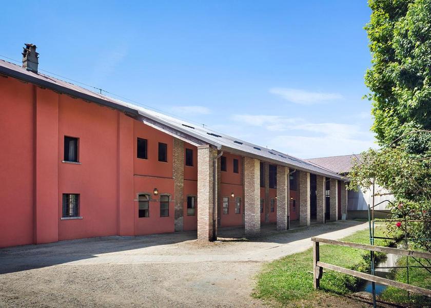 Lombardy Casarile entrance