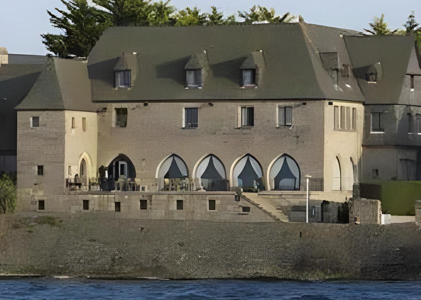 Brittany Roscoff exterior view