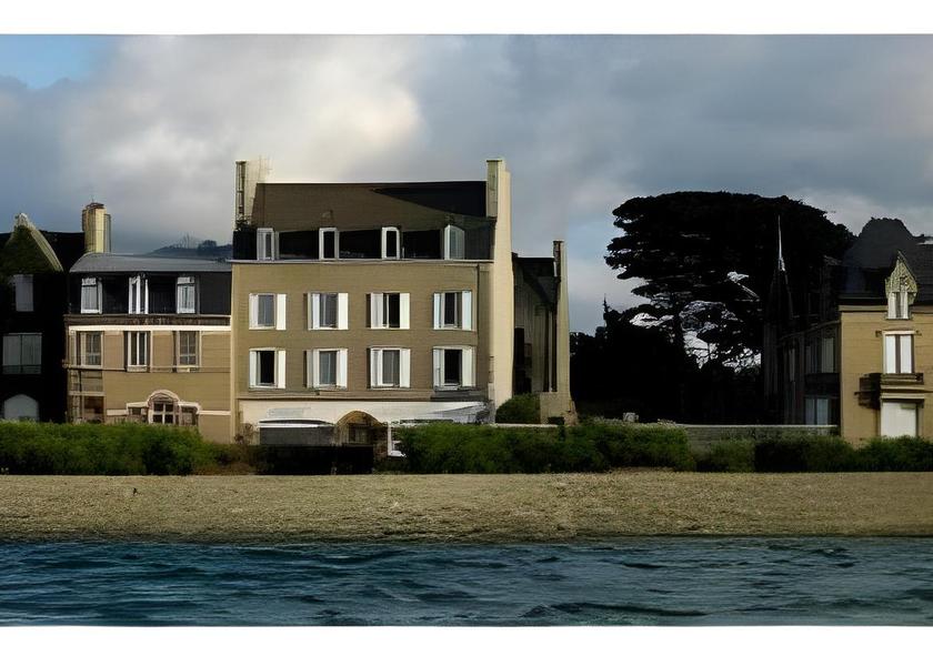 Brittany Roscoff Exterior view