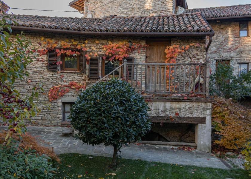 Piedmont Belvedere Langhe Hotel Exterior