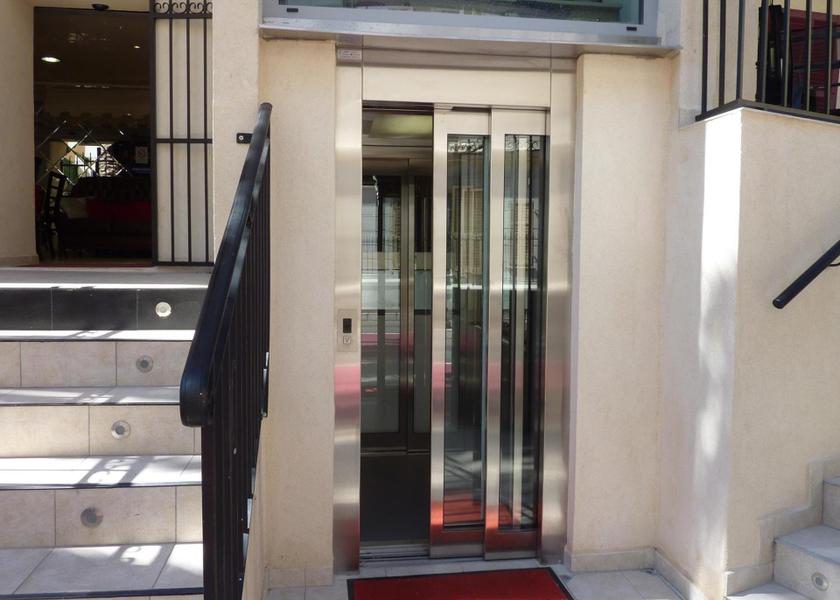 Provence-Alpes-Côte d'Azur Èze facilities