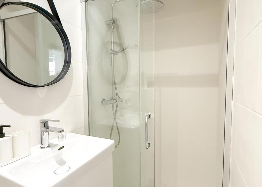 Provence - Alpes - Cote d'Azur Beausoleil bathroom