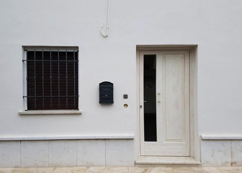 Lombardy Curtatone entrance