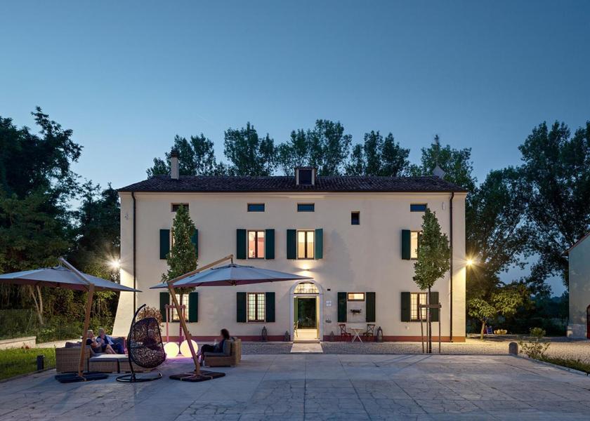 Lombardy Curtatone entrance