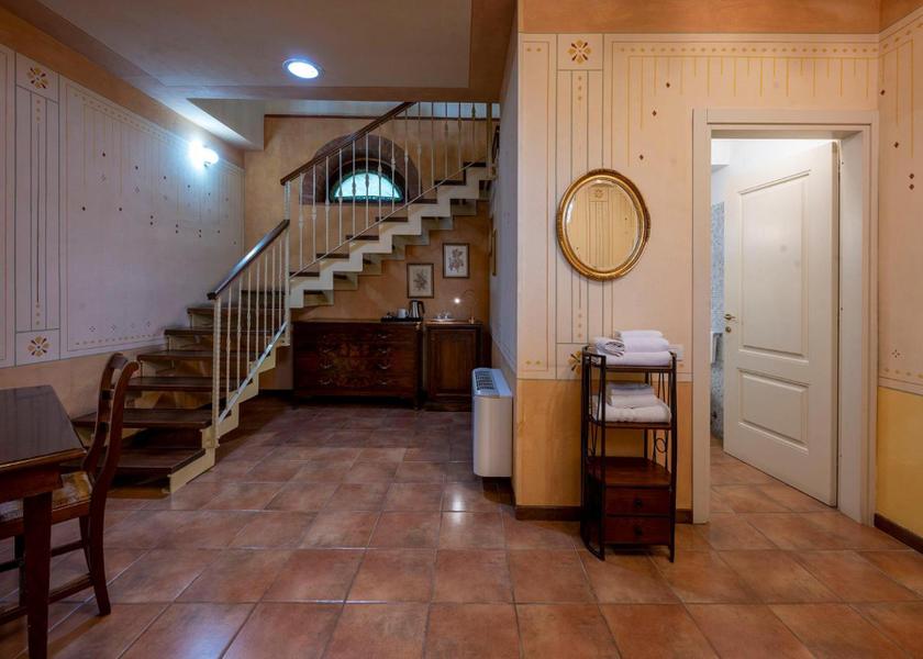 Lombardy Drizzona Public Areas