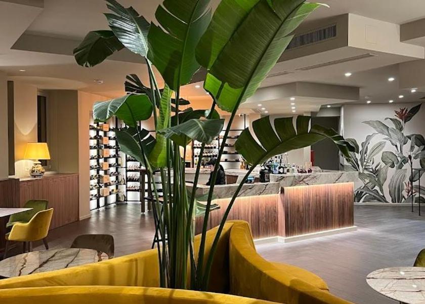 Lombardy Garlate food and beverages