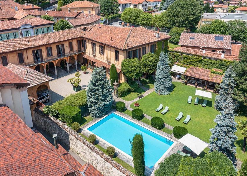 Lombardy Garlate swimming pool