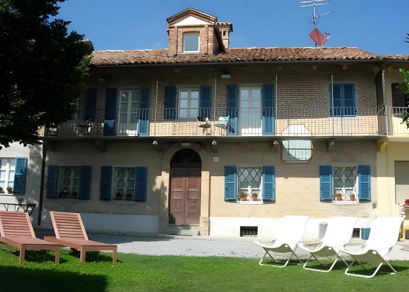Piedmont Guarene Hotel Exterior