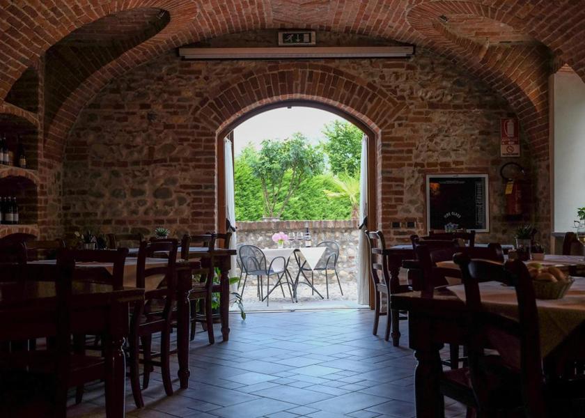 Piedmont Guarene restaurant