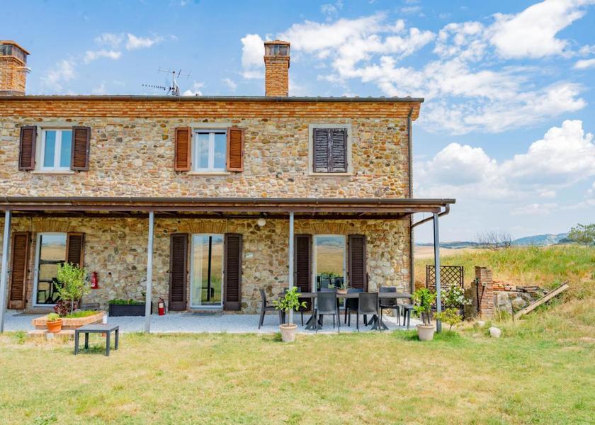 Tuscany Lajatico facilities