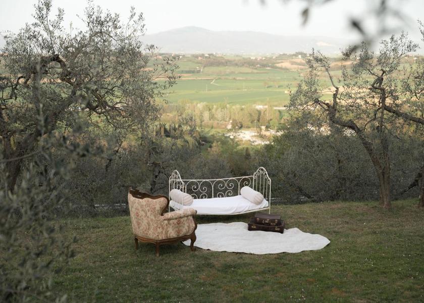 Tuscany Lucignano garden