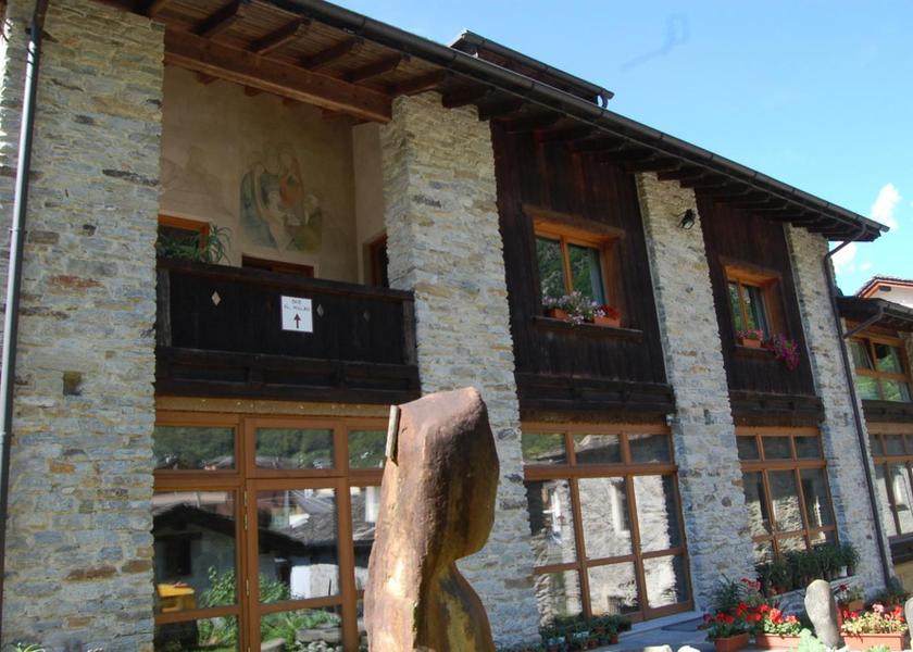 Lombardy Piuro facilities