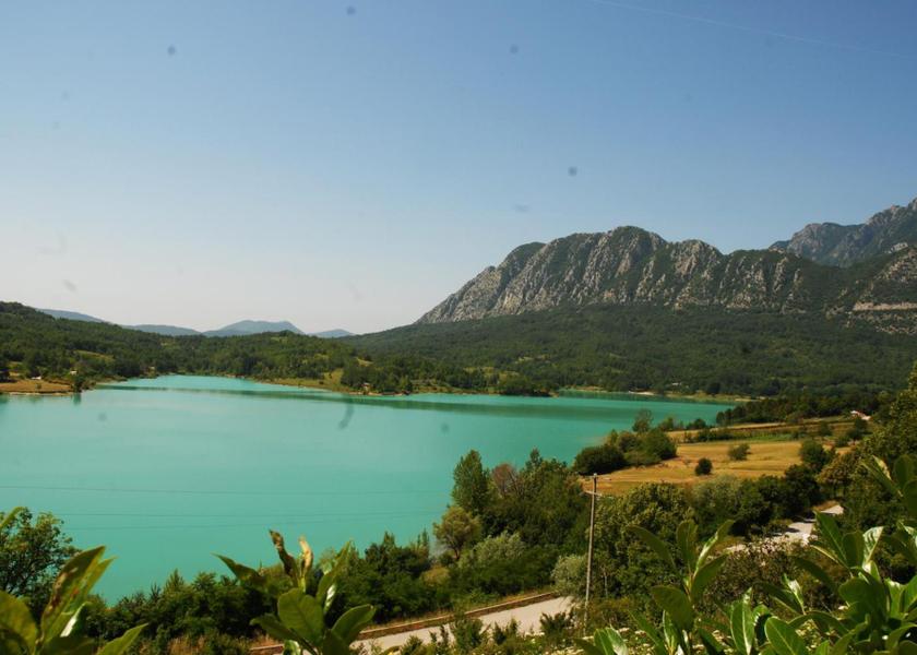 Molise Rocchetta A Volturno surrounding environment