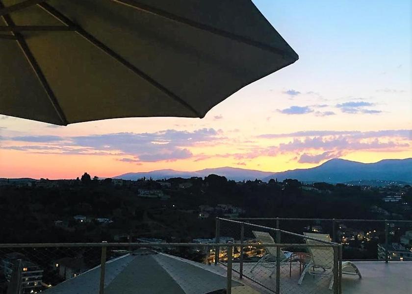 Provence - Alpes - Cote d'Azur Cagnes-sur-Mer balcony/terrace