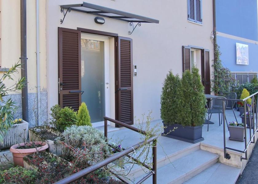 Lombardy San Fermo della Battaglia exterior view