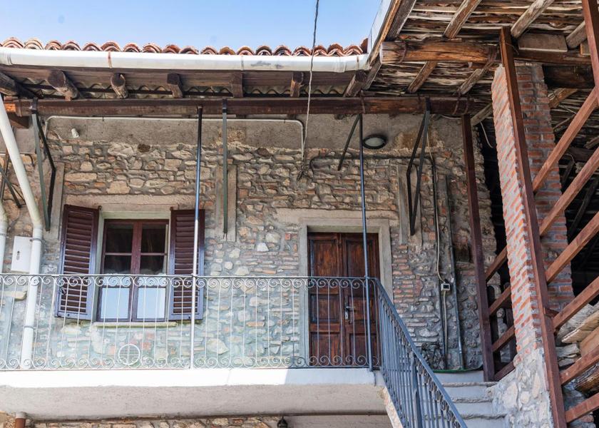 Lombardy Tavernerio entrance