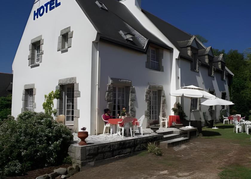 Brittany Carnac exterior view