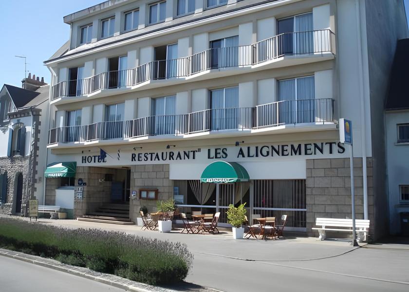 Brittany Carnac exterior view