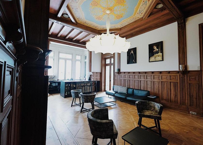 Occitanie Béziers bar/lounge
