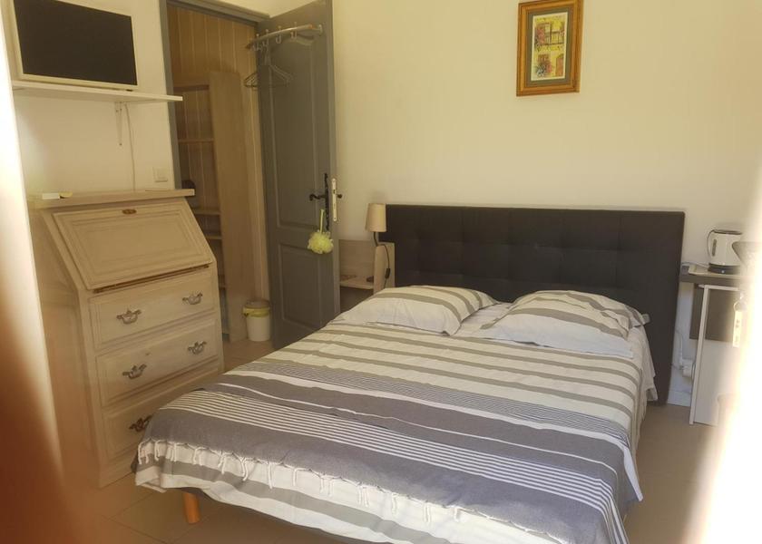 Provence - Alpes - Cote d'Azur Draguignan Double Room with Patio