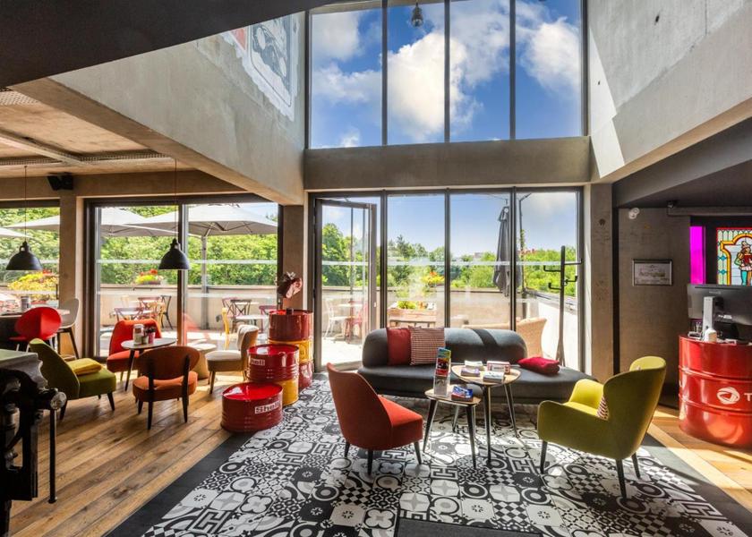 Grand Est Laxou lobby