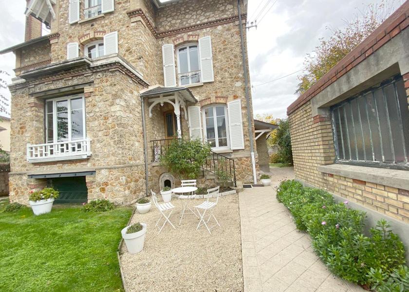 Île-de-France Le Chesnay-Rocquencourt entrance