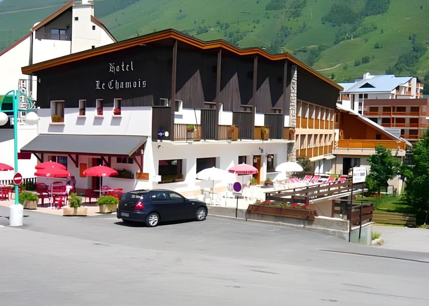 Auvergne-Rhône-Alpes Les Deux Alpes exterior view